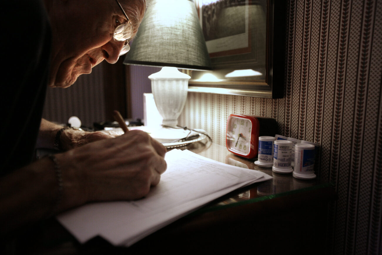Bob Thacker, a type 1 diabetic, records his blood sugar level on Thursday, Sept. 17, 2009. His blood sugar measured 409, which he says may be due to his forgetting to take his insulin earlier that day.