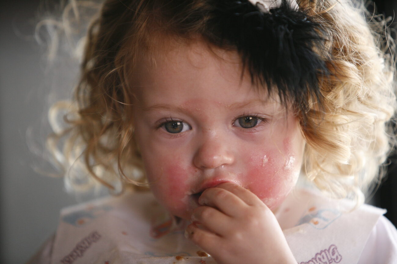 Willow eats at a restaurant in downtown London, Ky., on Friday, Oct. 26, 2012. Photo by Tessa Lighty