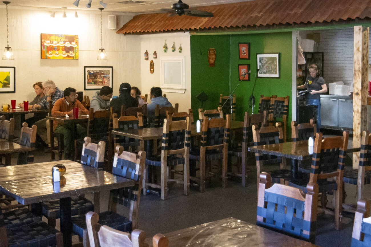 Friends and families enjoy meals at Mami Monchita’s on Friday, October 7th, 2022. Diaz makes sure that Honduran culture and details are spread throughout the restaurant in Frankfort, Kentucky, through furniture, structure and music. Photo | Nyah Leveretter